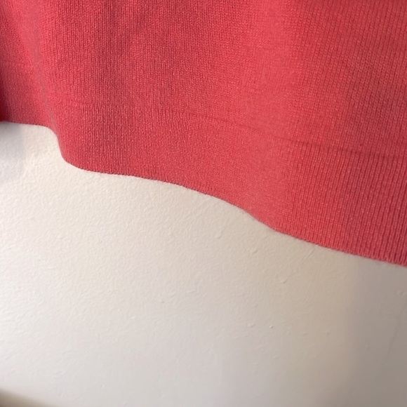 Dana Buchman 100% Cashmere Pink Turtleneck Sleeveless Top w/ Flower Brooch Sz S - Picture 5 of 7